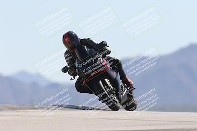 media/Oct-13-2025-Moto Forza (Mon) [[a66d839500]]/3-B Group/Session 4 (Turn 9)/